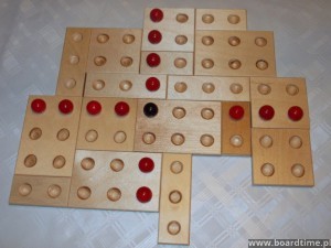 Możliwości dla czerwonego po pierwszym ruchu czarnego